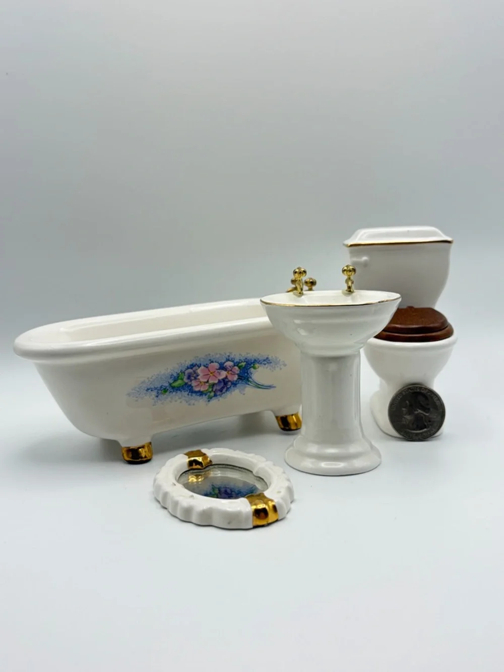 Vintage 1:12 Dollhouse White Ceramic Floral Miniature Bathroom Set w/ Gold Trim